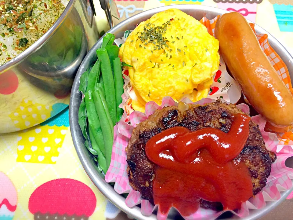 Snapdishの料理写真:ハンバーグ弁当|長岡 亜樹さん