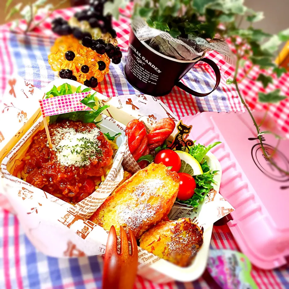 Snapdishの料理写真:ボロネーゼ🍝フレンチトースト 🍞ランチ🍴|かぼ(≡'・'≡)さん