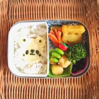 Snapdishの料理写真:くまちゃんの下にカレー|®iacoさん