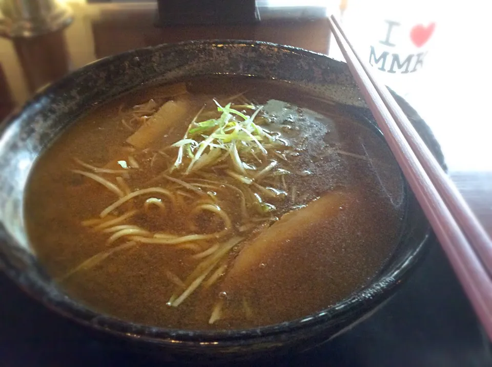 「もちもちの木」さんの中華そば🍜😋|アライさんさん