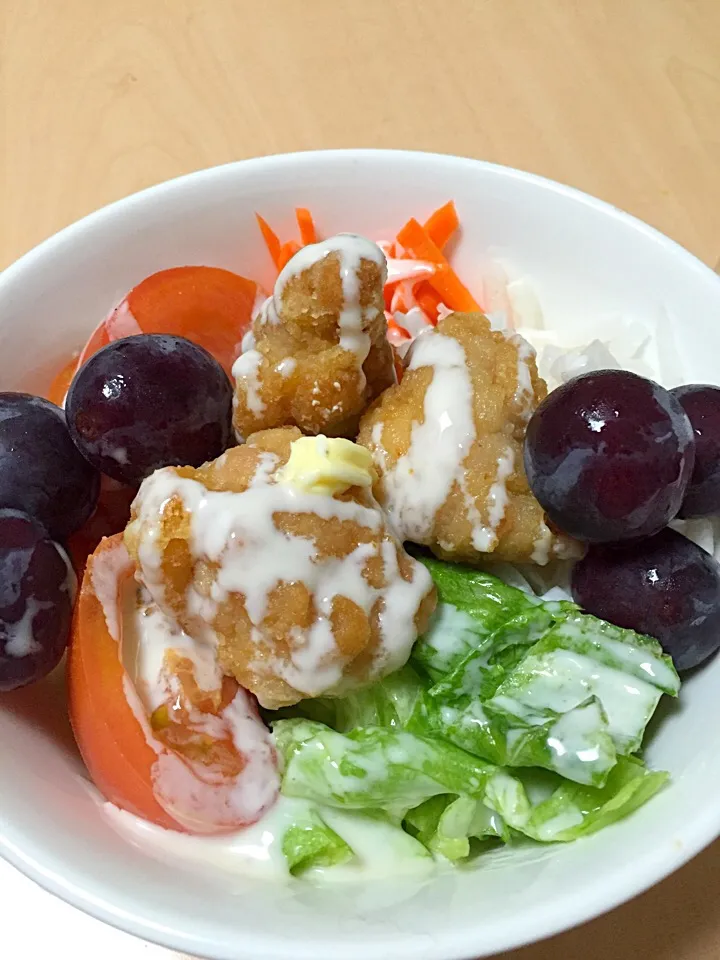 Snapdishの料理写真:Garlic chicken salad|carla santiagoさん