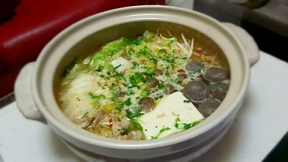 味噌ﾊﾞﾀｰ鶏鍋～
の晩ごはん✨|kaz(*･ω･)さん