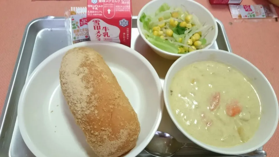 今日の給食(10/22）|えっちゃんさん