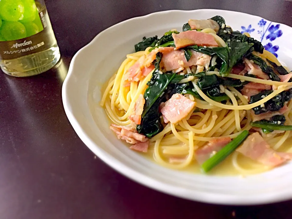 ほうれん草とベーコンのパスタ ~ガーリックバター醤油~|まさちゅーさん