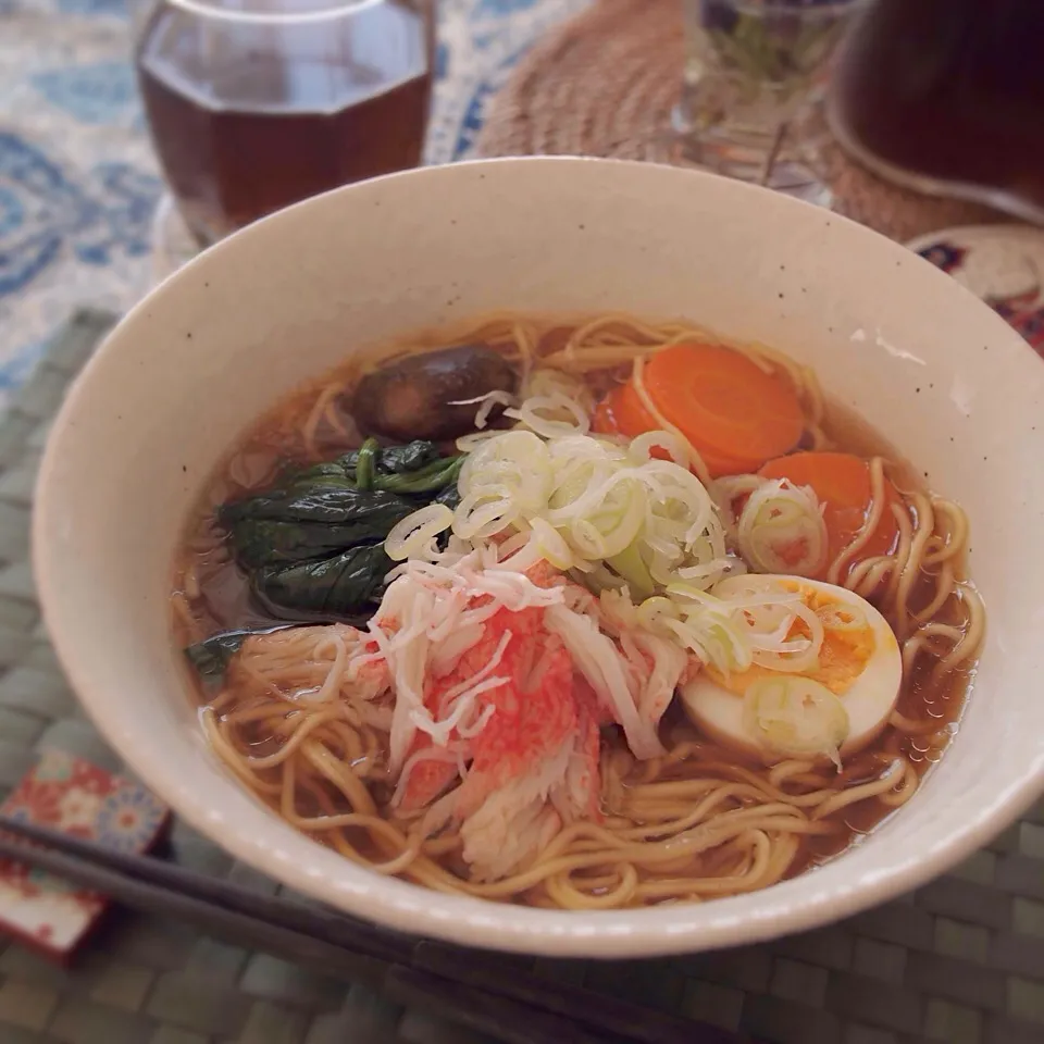 Snapdishの料理写真:醤油ラーメン（日清ラ王）|shizuhoさん