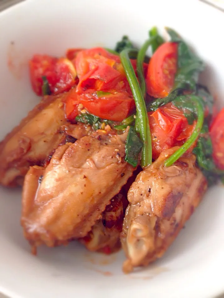 Chicken wings / Tomatoes & Spinach|STEVE § SPIKEさん