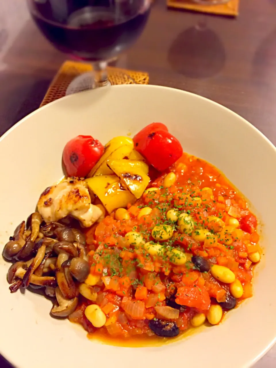 【10/17夕食】お豆と野菜のトマト煮込み|ゴマあやさん