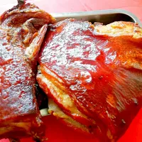 Snapdishの料理写真:Lechon Baboy sa Pugon
Oven-roasted pig|Dimes Valenciaさん