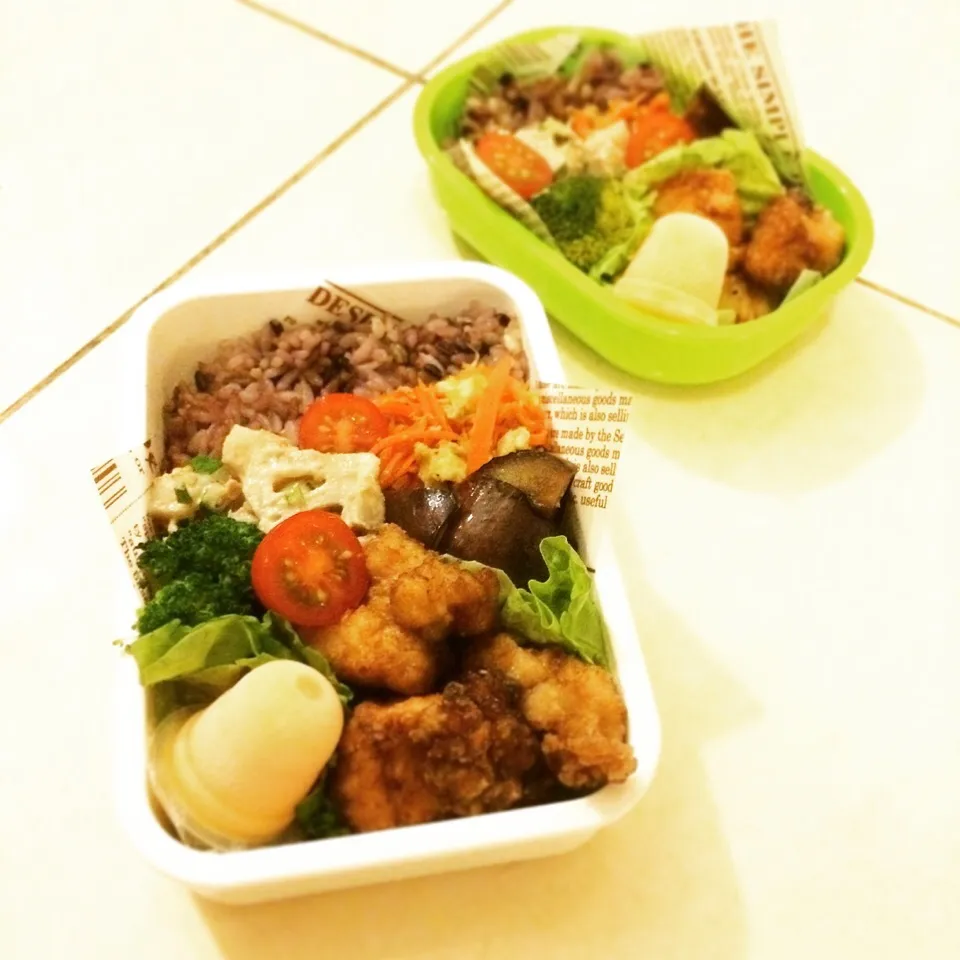 Snapdishの料理写真:Deep fried Chicken Tastuta lunch box. チキンタツタ弁当|Yuka Nakataさん