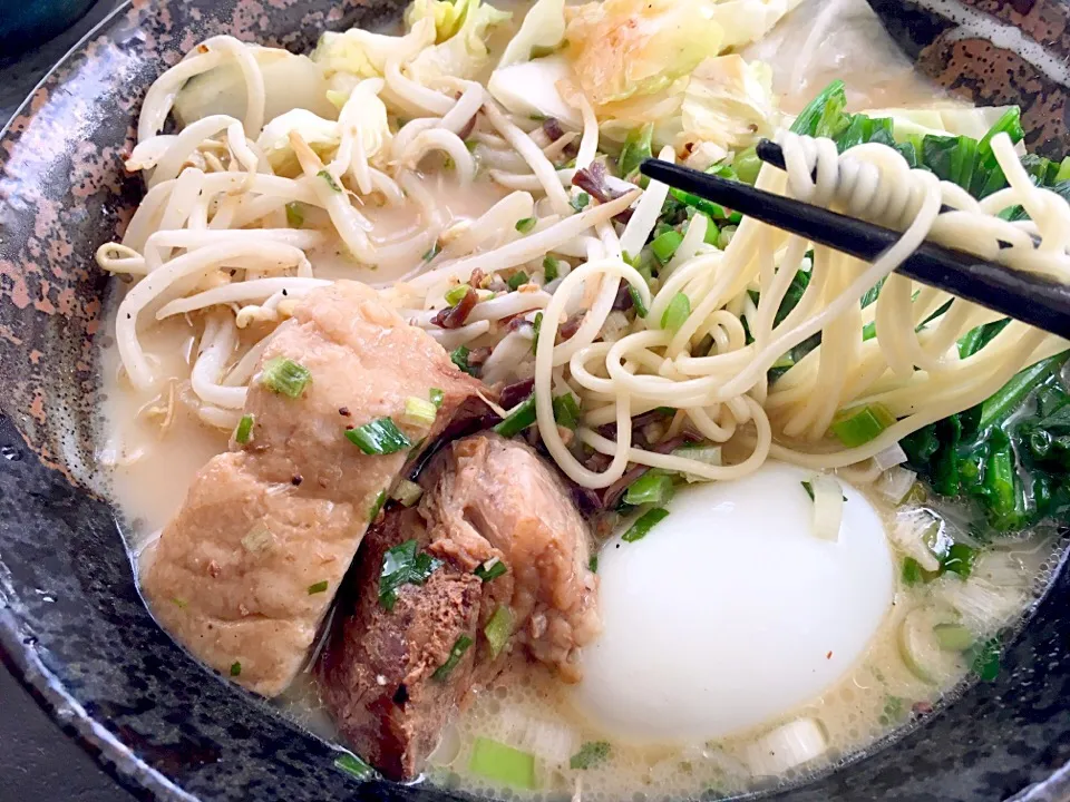 熊本ラーメン こむらさき|pipioujiさん