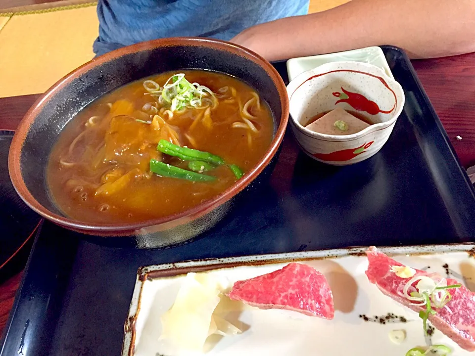 高山旅行♪飛騨牛カレーそばと飛騨牛のにぎり♪|なちこさん