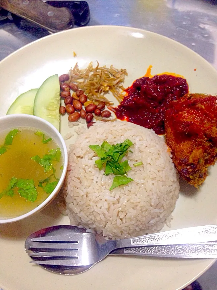 Nasi lemak ayam warisan|Aishanffさん