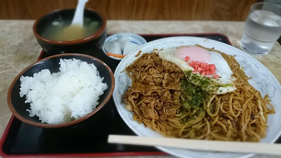 肉玉子入焼きそば定食|hide☆さん