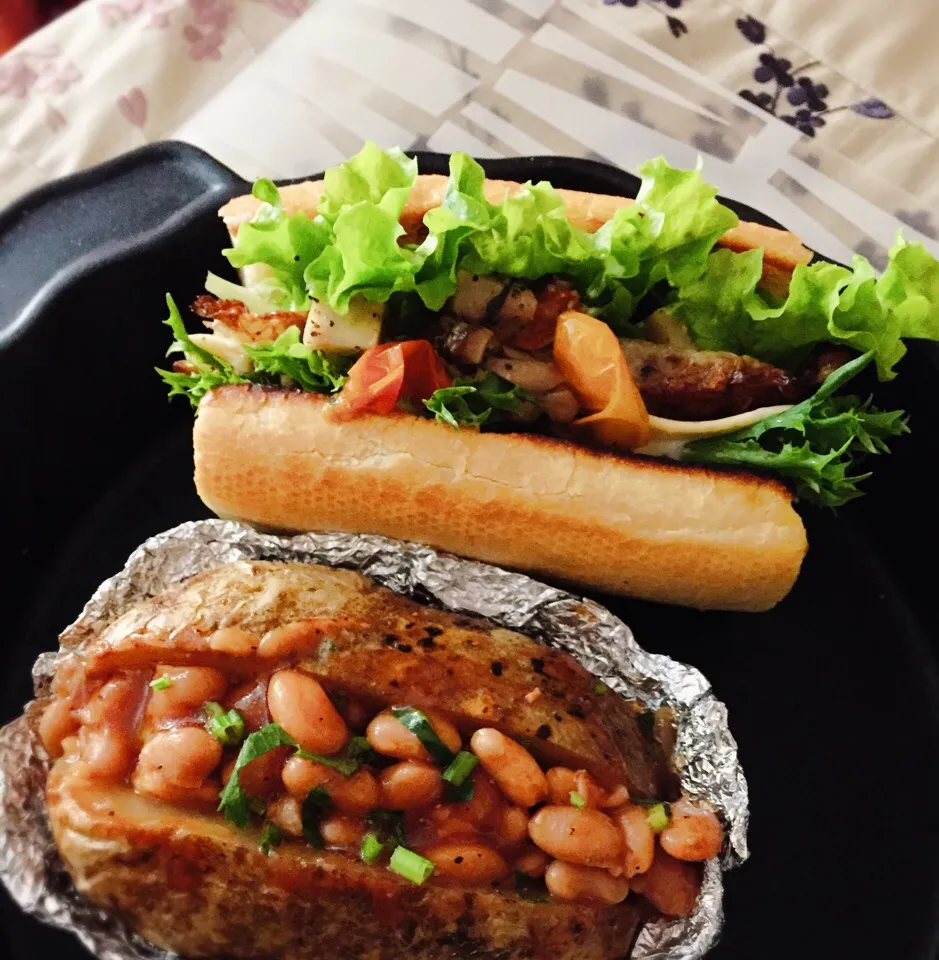 Sandwich with Baked Jacket Potato|Indulgeさん