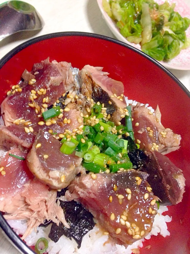 旦那作、カツオのたたき丼。白菜のおひたし|あやにん食堂さん