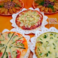 バジルピザ🍕 カレーピザ🍕 ミックスピザ🍕 発酵玄米いなり寿司🐤|ゆぴりんさん