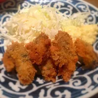 Snapdishの料理写真:まかない カキフライ定食だドン|toshiki murotaさん