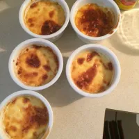 Preparing my home made Creme Brûlée 
#followme #TagsForLikesApp #like4like #TagsForLikes.com #TFLers #liker #likes #l4l #likes4likes #photooftheday #love #likef|Randell Smithさん