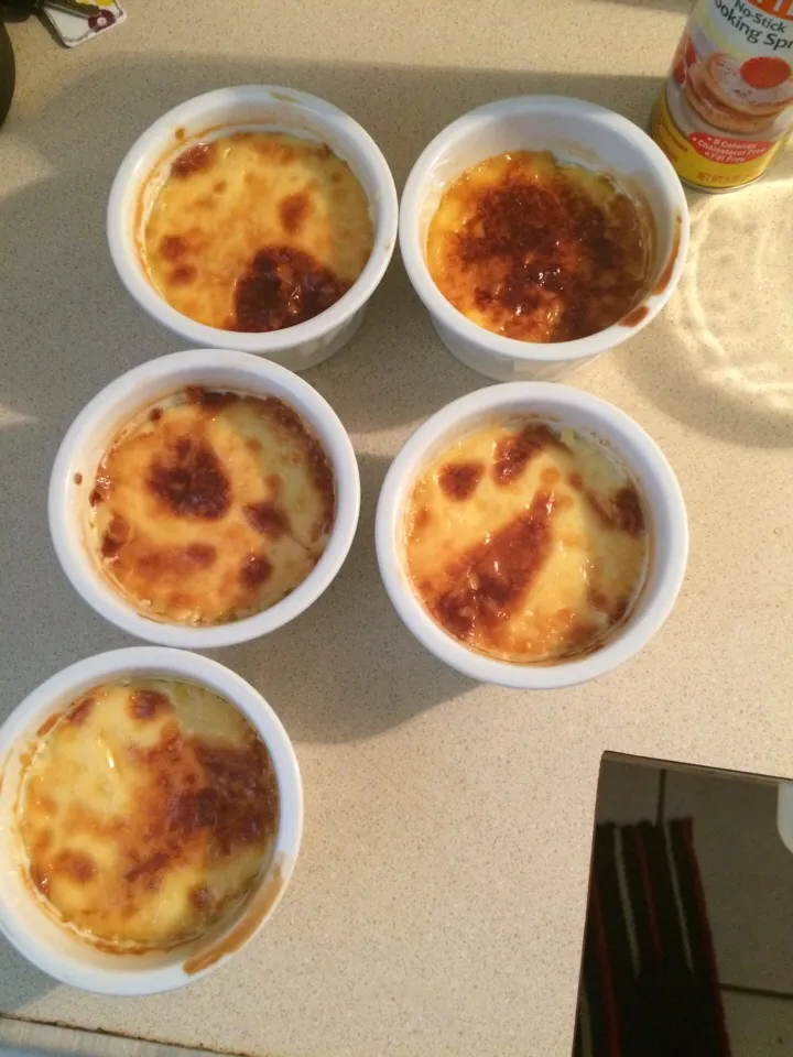 Preparing my home made Creme Brûlée 
#followme #TagsForLikesApp #like4like #TagsForLikes.com #TFLers #liker #likes #l4l #likes4likes #photooftheday #love #likef|Randell Smithさん