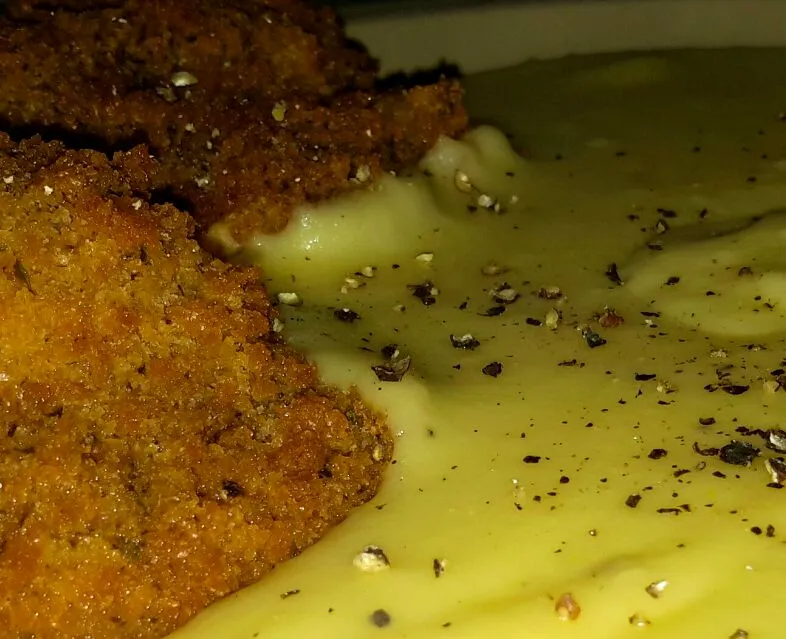 Chicken Kiev & mashed potato...|Simon Mathewsさん