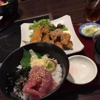 マグロ丼  揚げ物三点盛|iyochanさん