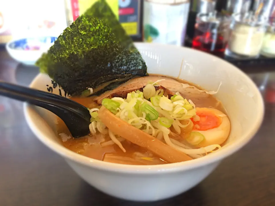 こってり(醤油)ラーメン|manaapさん