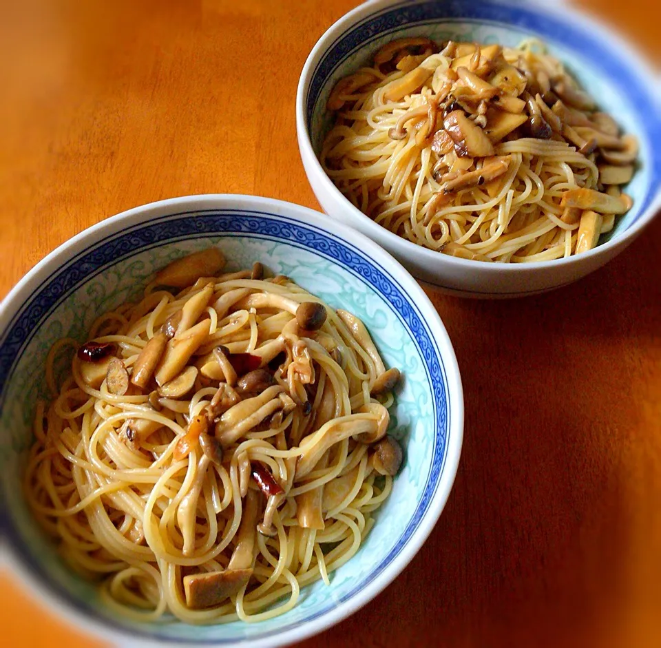 (*´ω｀*) キノコの和風パスタ ♪ 🍄|Gigi Cafeさん