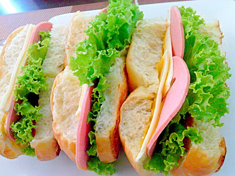 鶏ボローニャチーズのサンドイッチ  Chilli Chicken Bologna Cheese Sandwich ✔|🌼 Pooja's Kitchenette 🌼さん