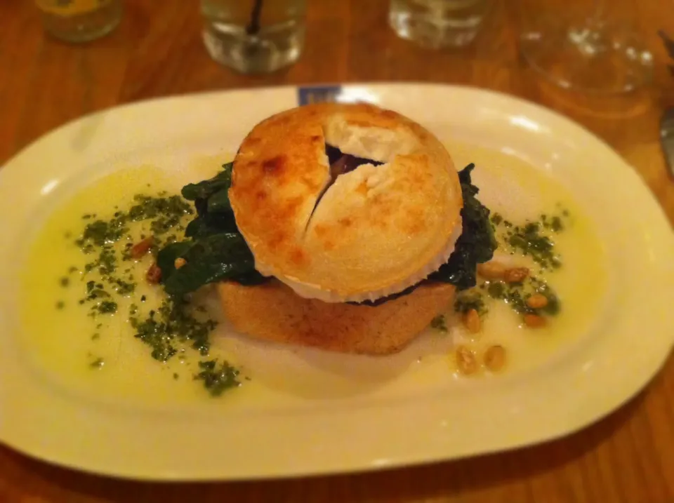 Snapdishの料理写真:Vegetarian starter - Goats cheese, mushrooms and spinach topped bread with pine nuts!|🍓Jolejo🍓さん