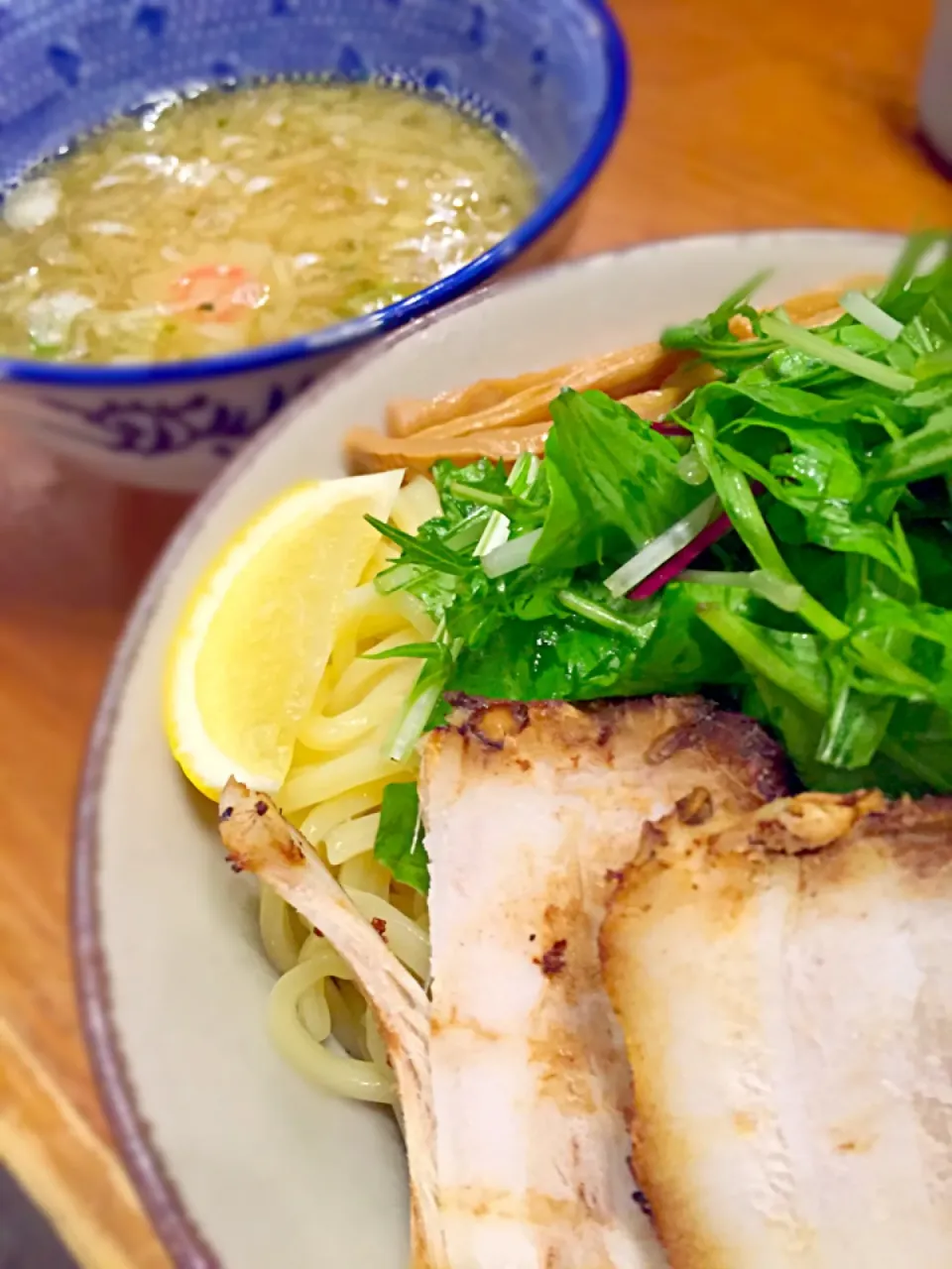 淡麗塩つけ麺。大盛300g。野菜が意外に美味しい。柚子胡椒のアクセントがいい。|Tomyさん