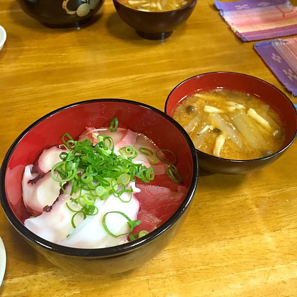 海鮮丼とダイコンのみそ汁*\(^o^)/*|すかラインさん