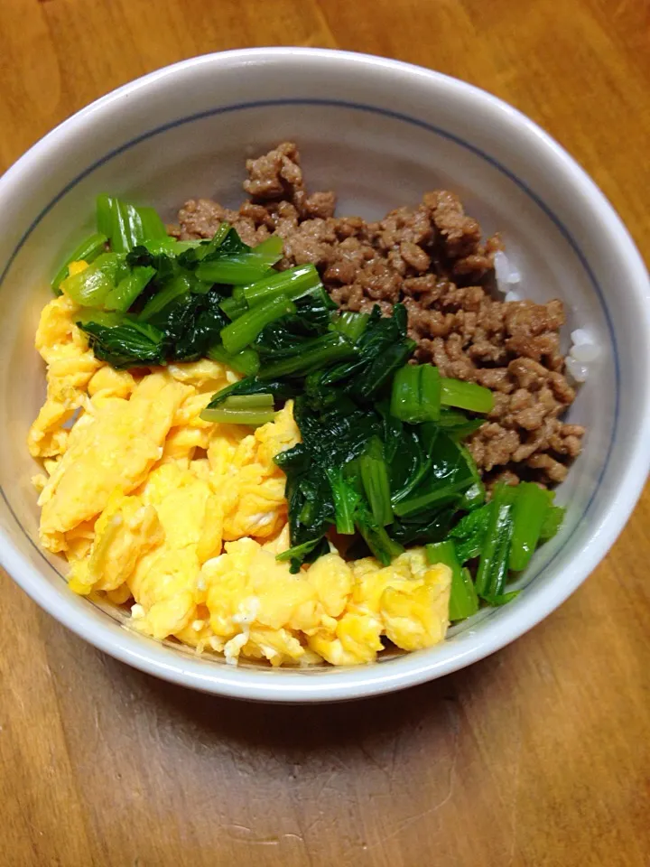 三色丼|マコトさん