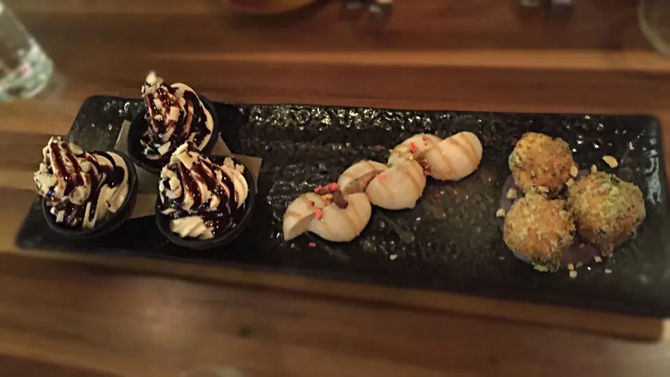 How Yusho Desserts #tofudonut #mochi #icecream|robert flickerさん