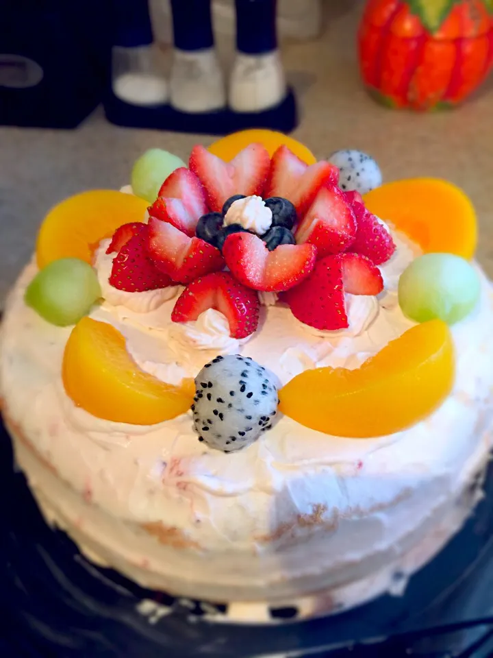 Strawberry whipped cream & Fruit filled Sponge cake🍓🍈🍰🎂|prinSjさん