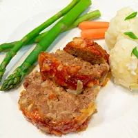 Snapdishの料理写真:Meatloaf & cauliflower gratin|Intan Zubaidahさん