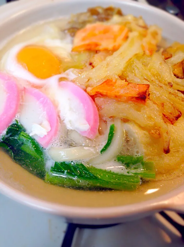 Snapdishの料理写真:鍋焼きうどん|ichiさん