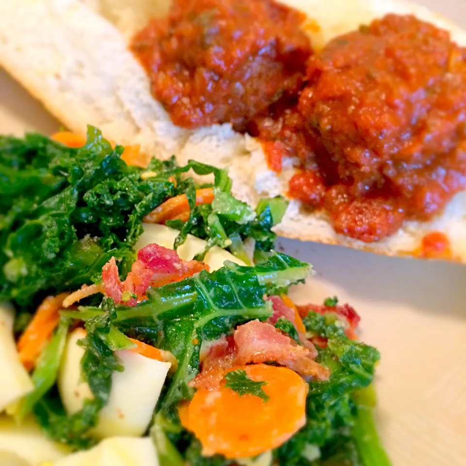 Lunch / Meatball sandwich with Kale salad|Nanaさん