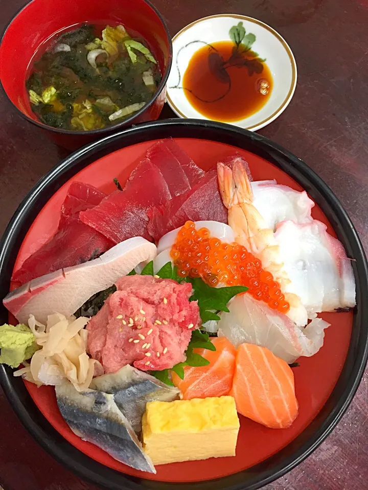 Snapdishの料理写真:海鮮丼|Noriyuki Saitoさん