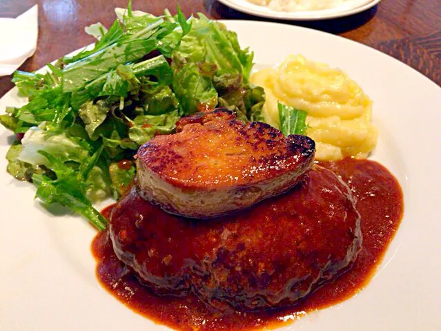 Snapdishの料理写真:Foie Gras Hamburg Steak|chan mitsuさん