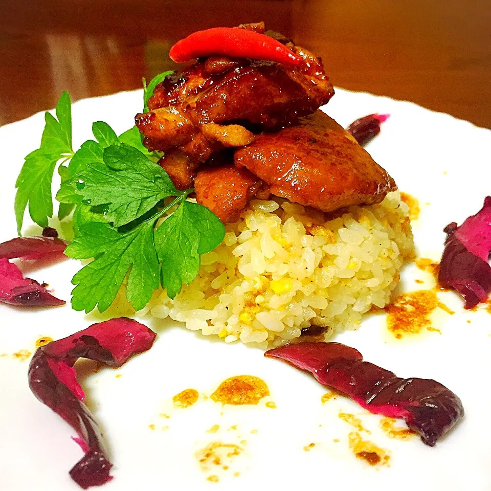 Garlic-Fried Rice and Dried Chicken Adobo on top|Laarni Nabongさん