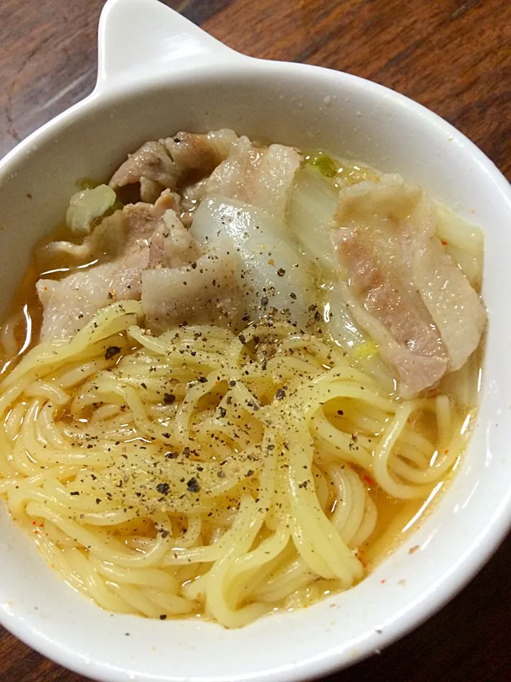 10/27の〆？…豚バラ白菜ラーメン。|hiroさん