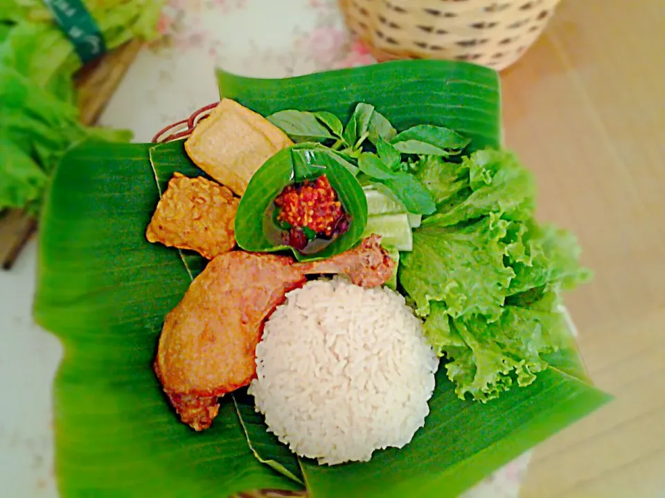 Ayam Kampung Tulang Lunak|Yeti Boedionoさん