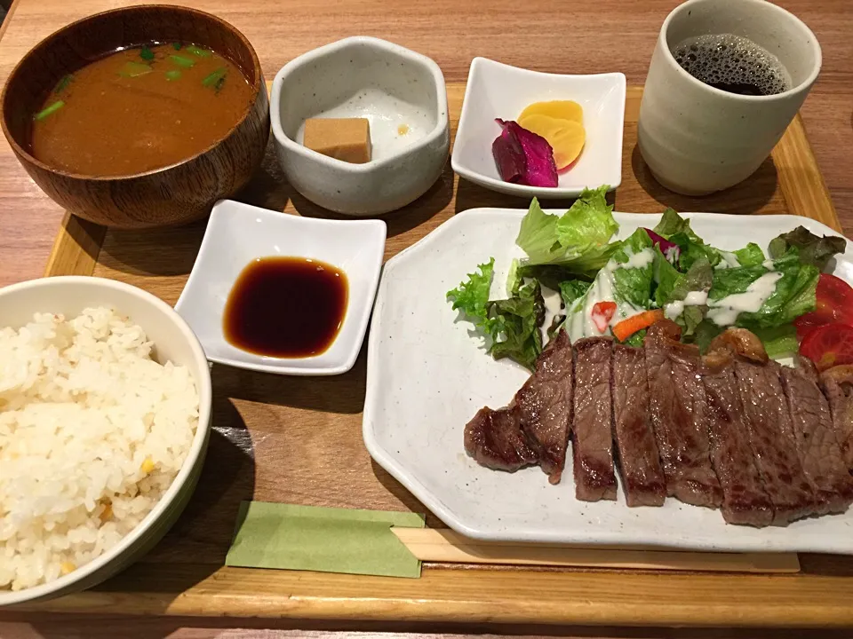 サーロインステーキランチ|愛ペガさん