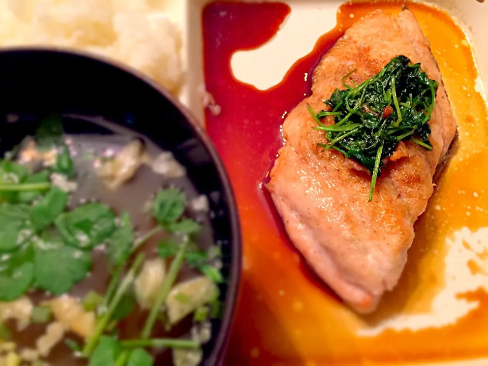 秋鮭のバター醤油焼き（バター忘れた）|＊さん