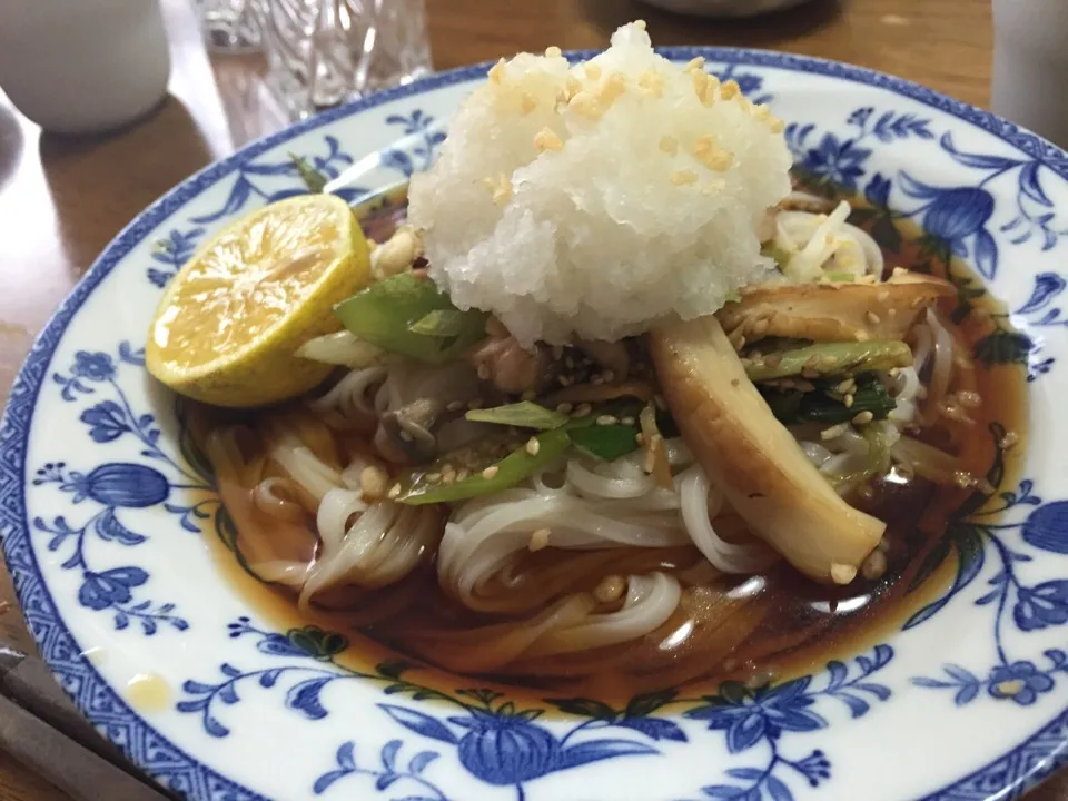 朝ごはん/きのこおろしうどん|さんだーさん