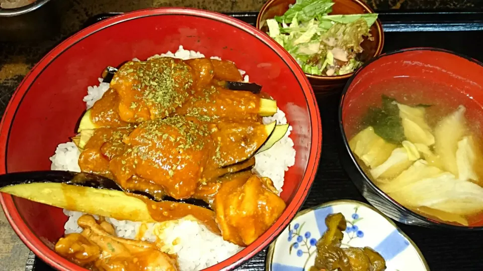 鶏となす味噌炒め丼|かいさん