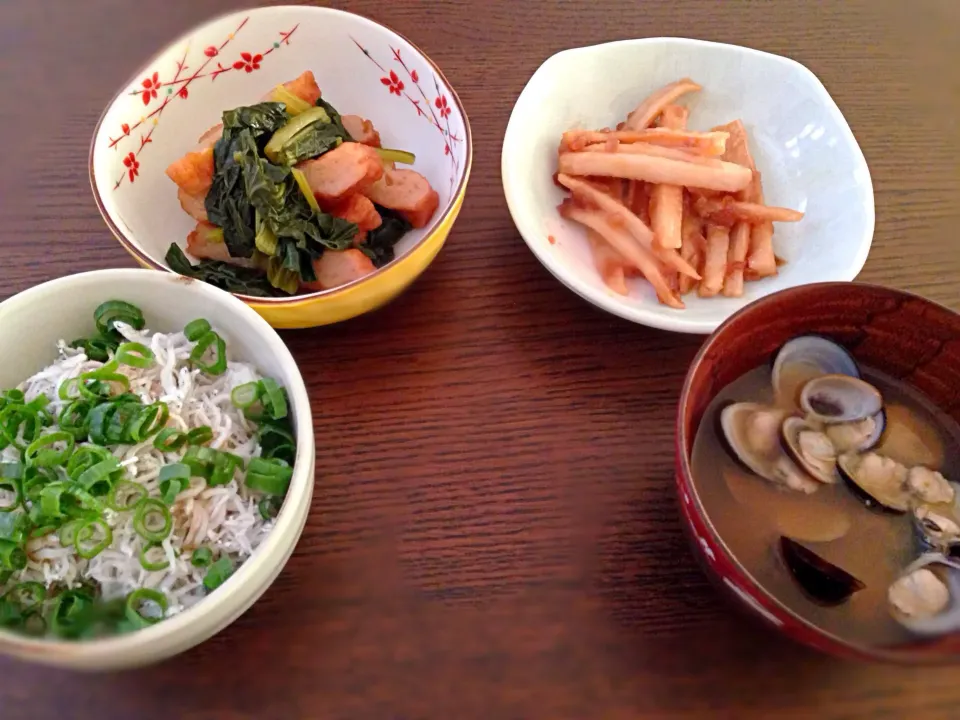 小松菜の煮浸し
レンコン炒め
しじみ汁
ちりめん丼|xxゆずxxさん