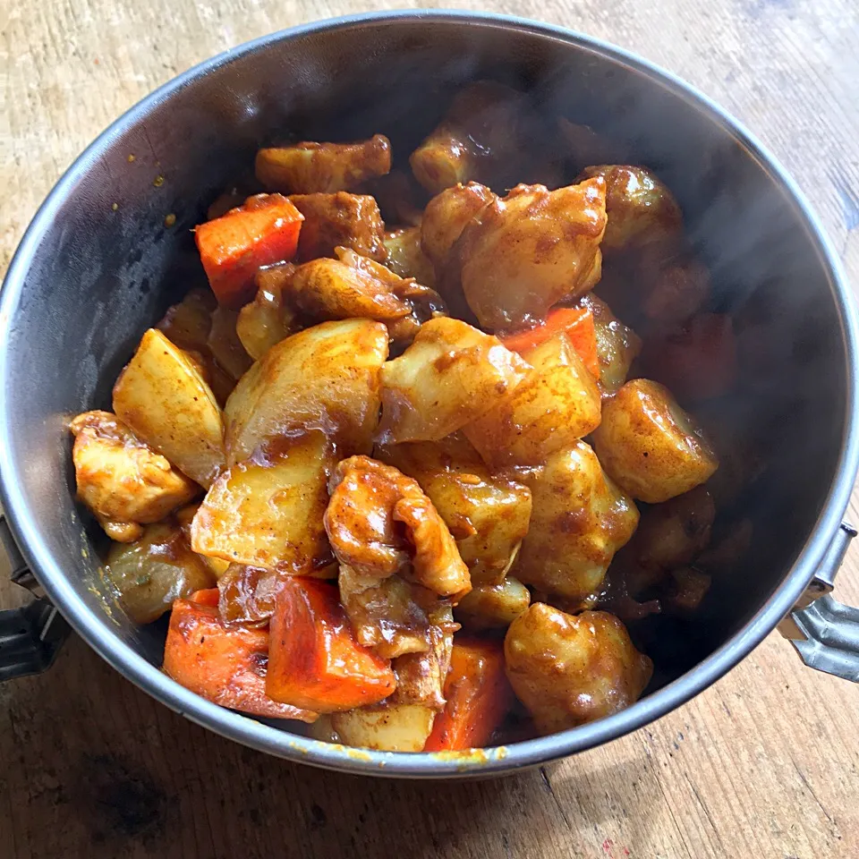 掘りたての菊芋と数種の根菜でカレー炒め煮‼︎|Yoshinobu Nakagawaさん