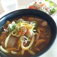 Snapdishの料理写真:山形芋煮カレーうどん|三河屋＠東京さん