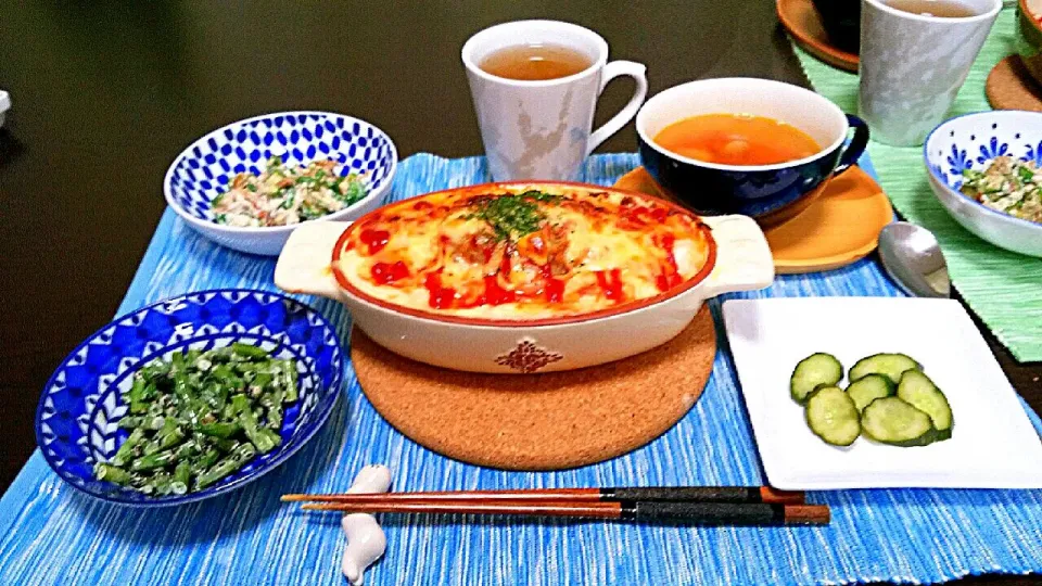 Snapdishの料理写真:炊飯器チキンピラフでハンバーグドリア♪|pikyuさん